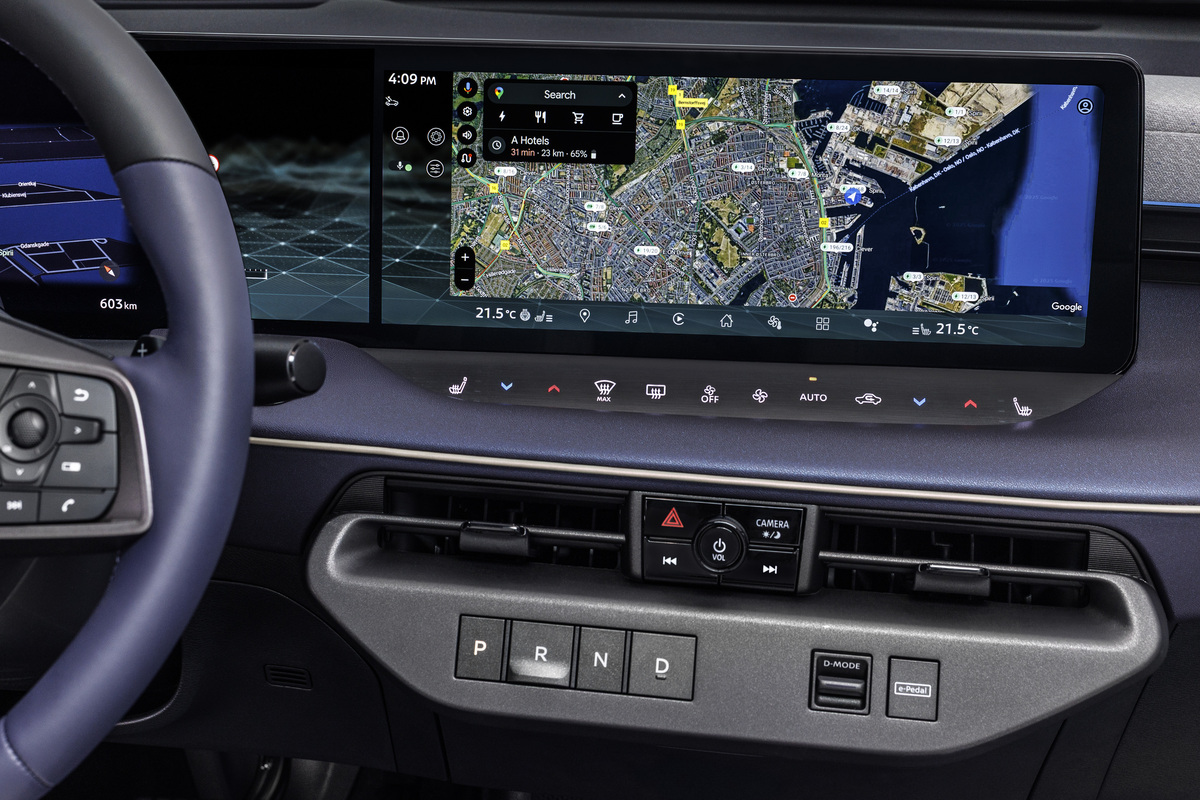 All-new Nissan LEAF Hits the Road